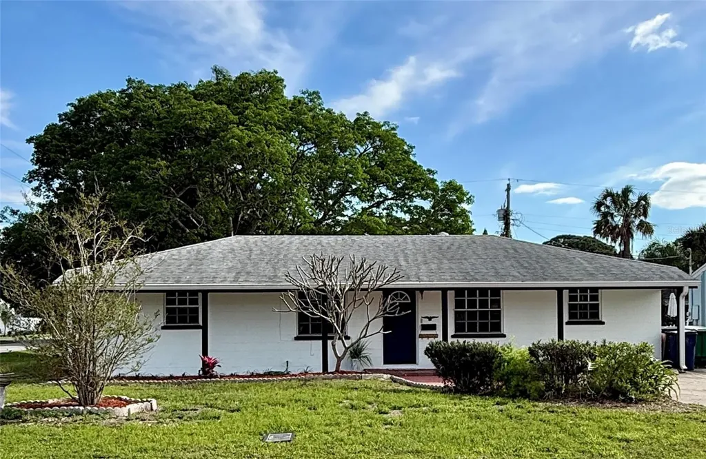 4102 W Bay Vista Avenue Tampa FL 33611