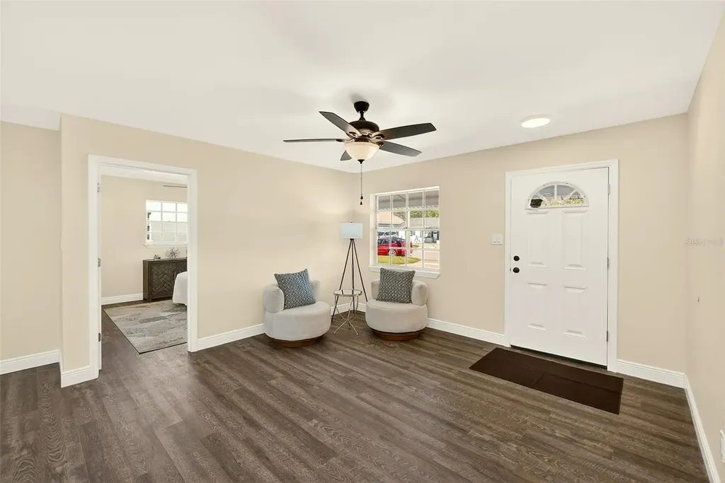 4102 W Bay Vista Avenue Tampa FL 33611