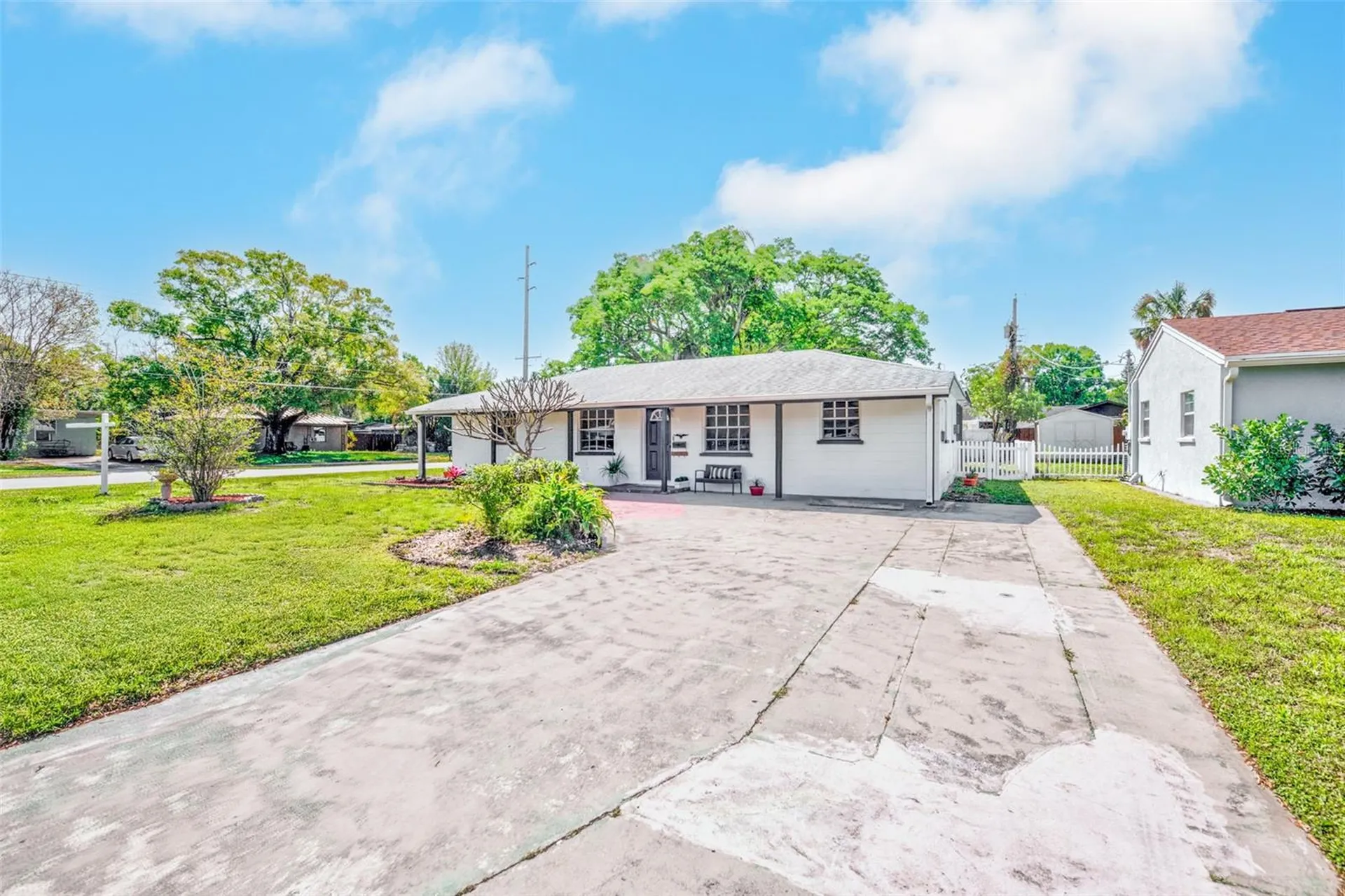 4102 W Bay Vista Avenue Tampa FL 33611