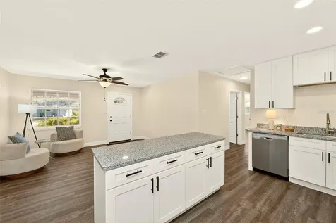 4102 W Bay Vista Avenue Tampa FL 33611