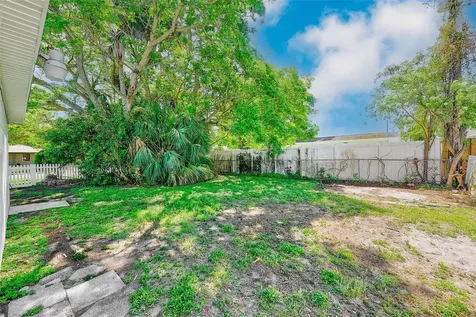 4102 W Bay Vista Avenue Tampa FL 33611