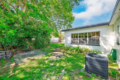 4102 W Bay Vista Avenue Tampa FL 33611