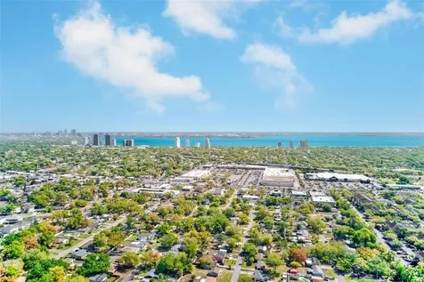 4102 W Bay Vista Avenue Tampa FL 33611
