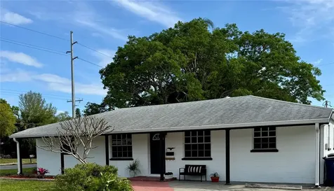 4102 W Bay Vista Avenue Tampa FL 33611