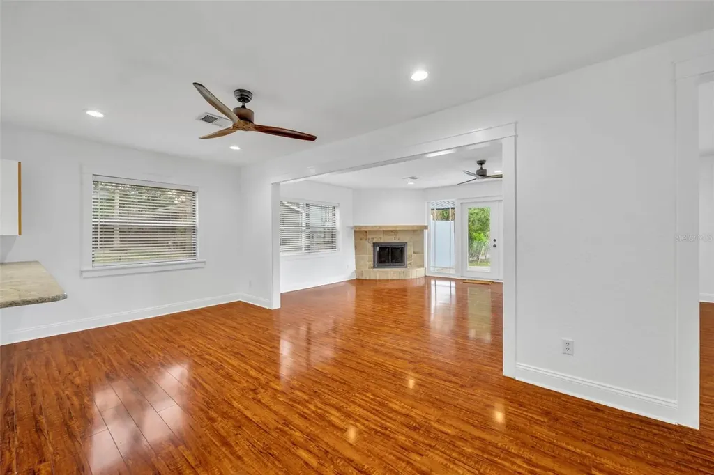 1081 Lake Weldona Drive Orlando FL 32806