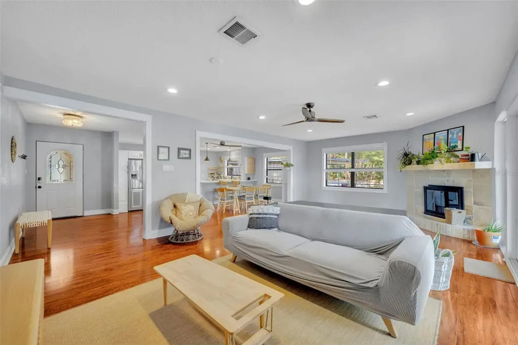 1081 Lake Weldona Drive Orlando FL 32806