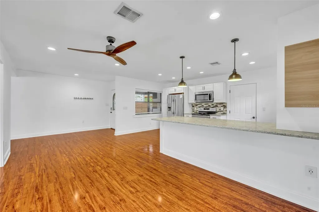 1081 Lake Weldona Drive Orlando FL 32806