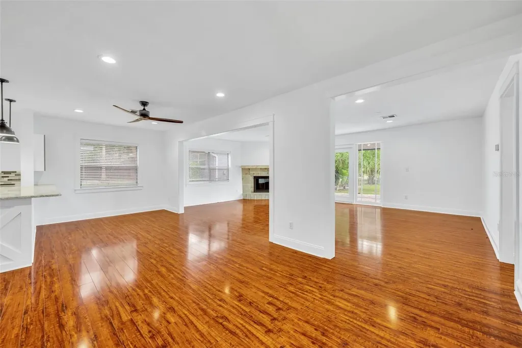 1081 Lake Weldona Drive Orlando FL 32806
