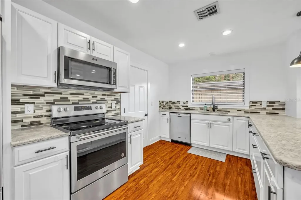 1081 Lake Weldona Drive Orlando FL 32806