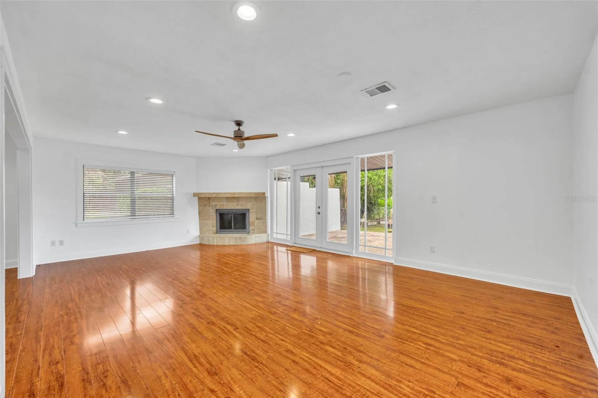 1081 Lake Weldona Drive Orlando FL 32806