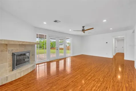 1081 Lake Weldona Drive Orlando FL 32806