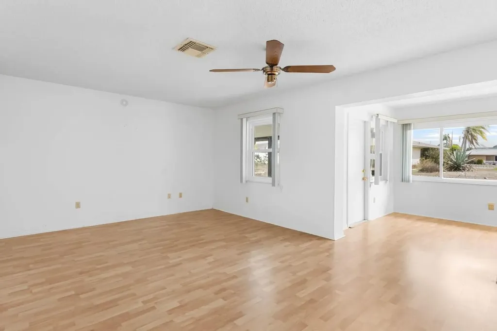 656 Fort Duquesna Drive Sun City Center FL 33573