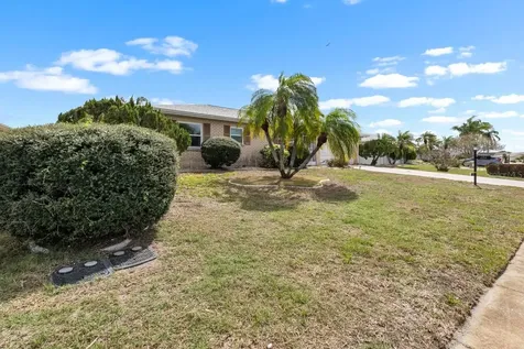 656 Fort Duquesna Drive Sun City Center FL 33573