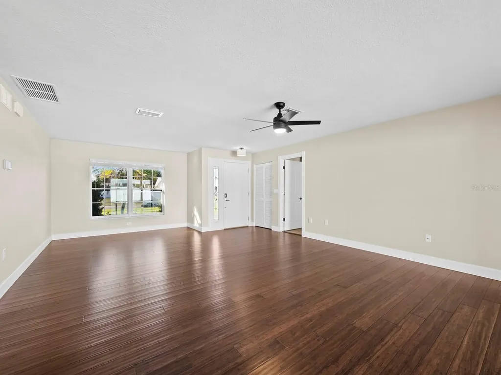 1856 Woodhaven Circle Sarasota FL 34232