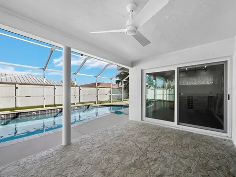 1856 Woodhaven Circle Sarasota FL 34232