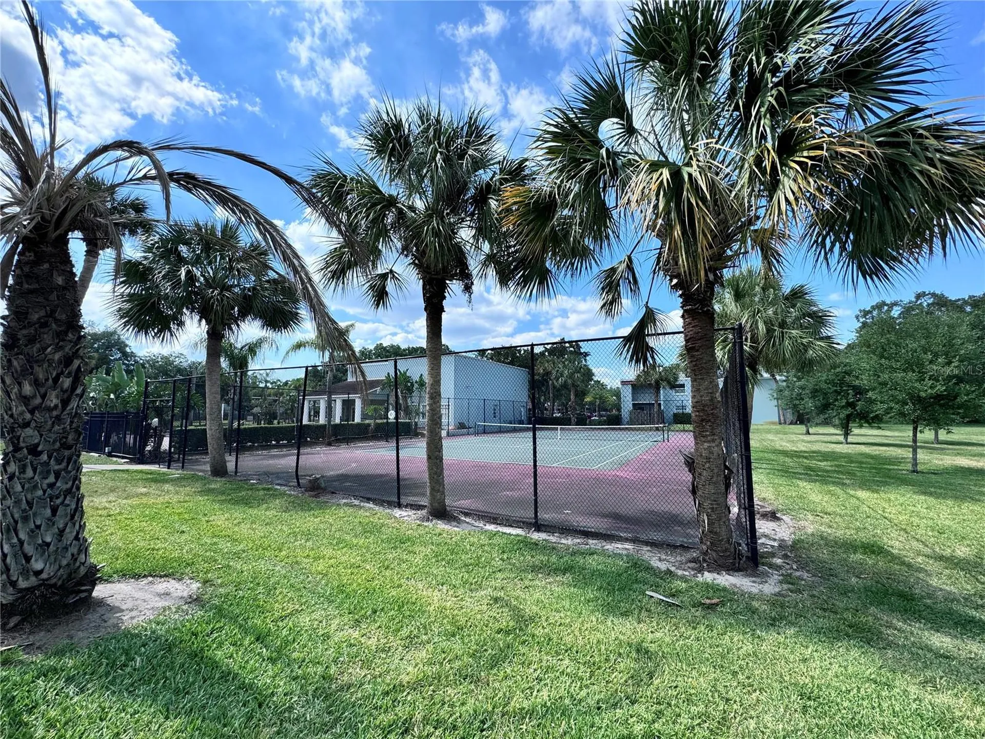 2850 Somerset Park Drive Tampa FL 33613