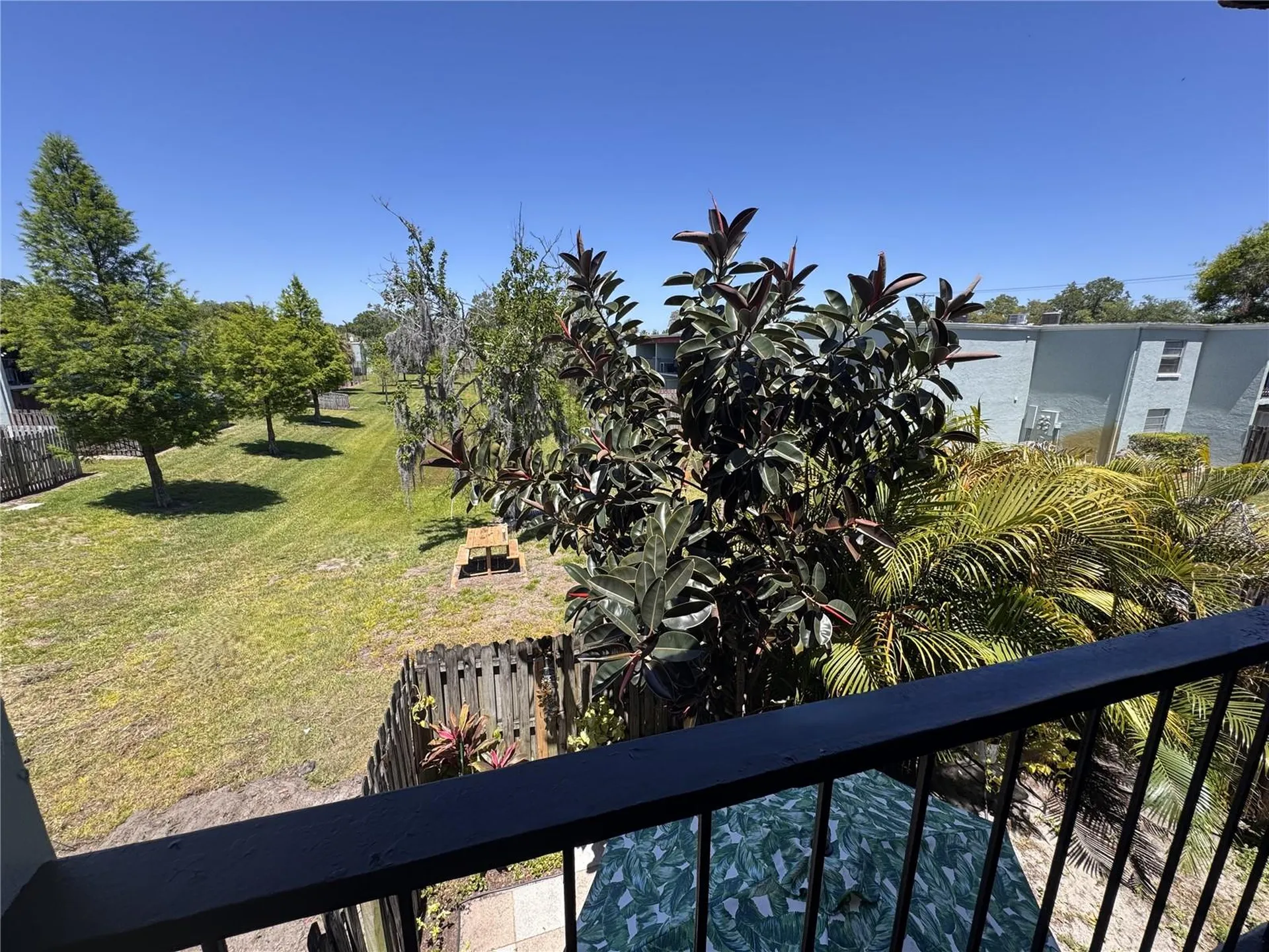 2850 Somerset Park Drive Tampa FL 33613