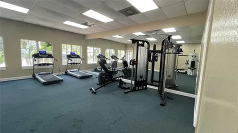 2850 Somerset Park Drive Tampa FL 33613