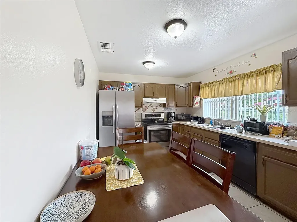 522-524 Imperial Place Kissimmee FL 34758