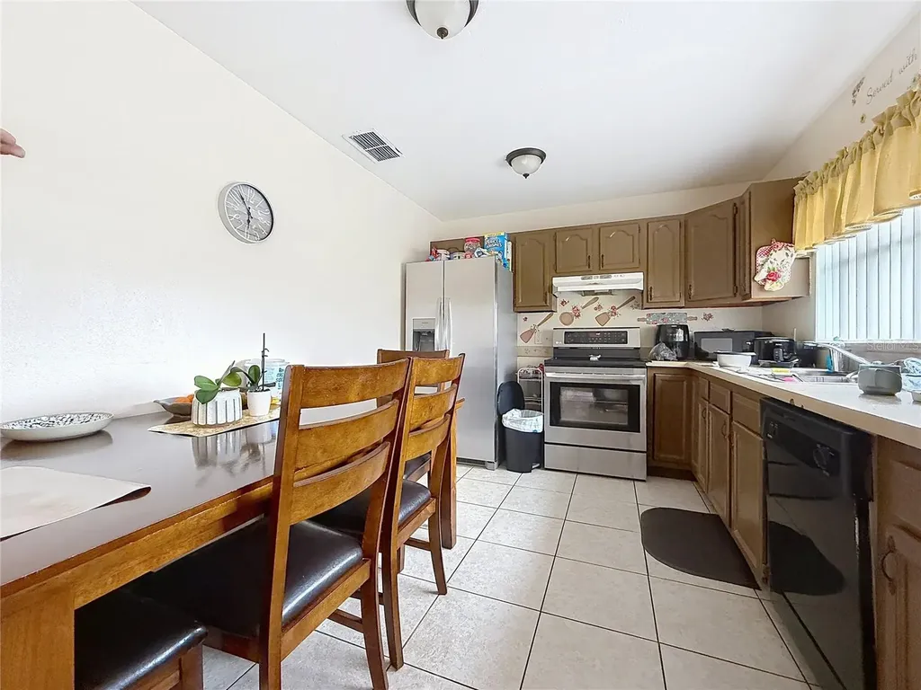 522-524 Imperial Place Kissimmee FL 34758