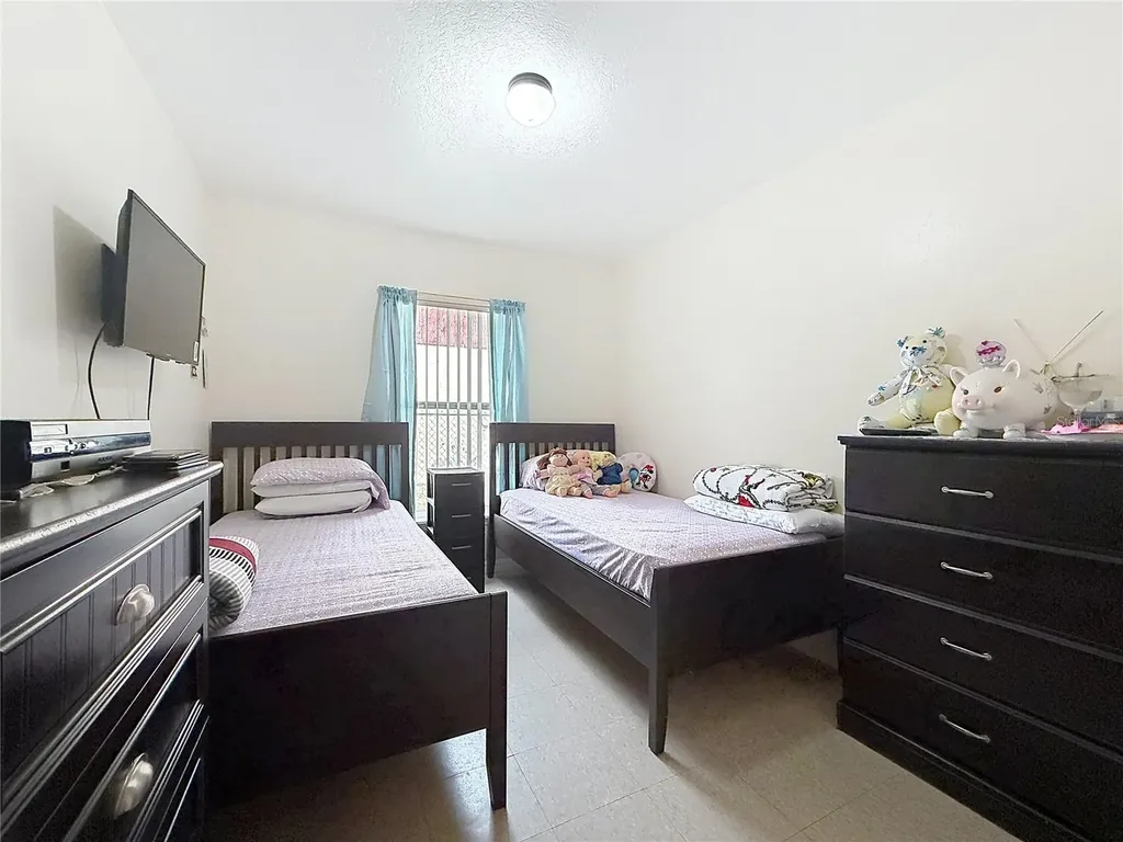 522-524 Imperial Place Kissimmee FL 34758