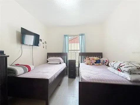 522-524 Imperial Place Kissimmee FL 34758