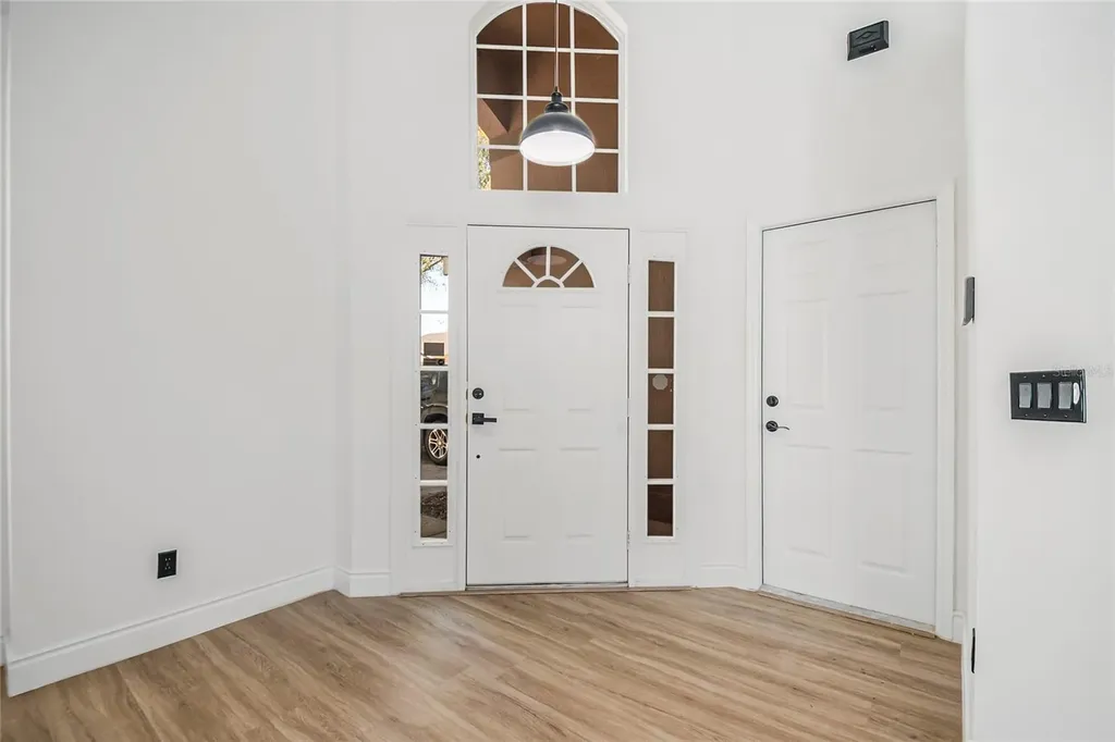 808 White Ivey Court Apopka FL 32712