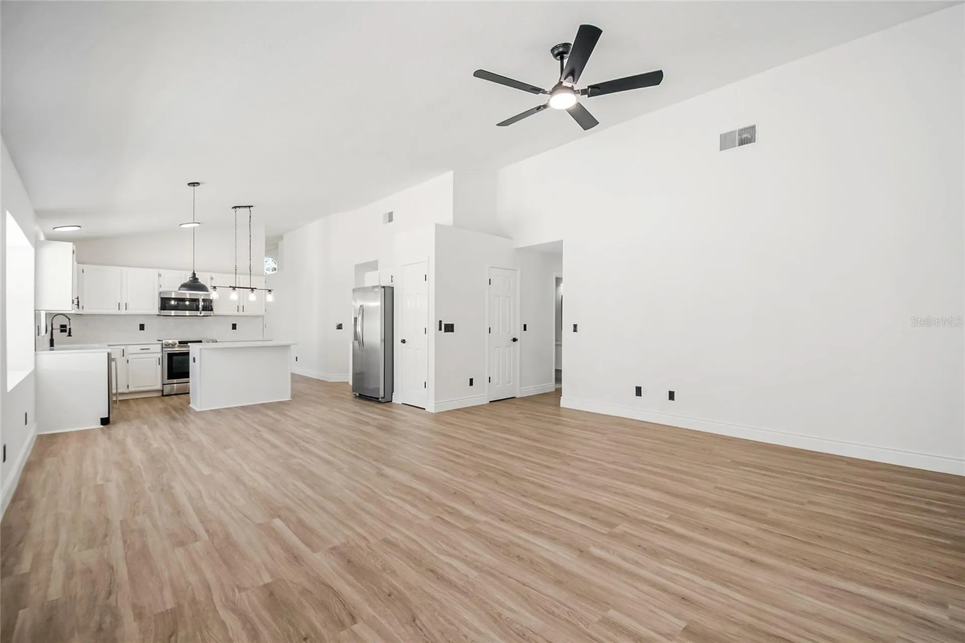808 White Ivey Court Apopka FL 32712
