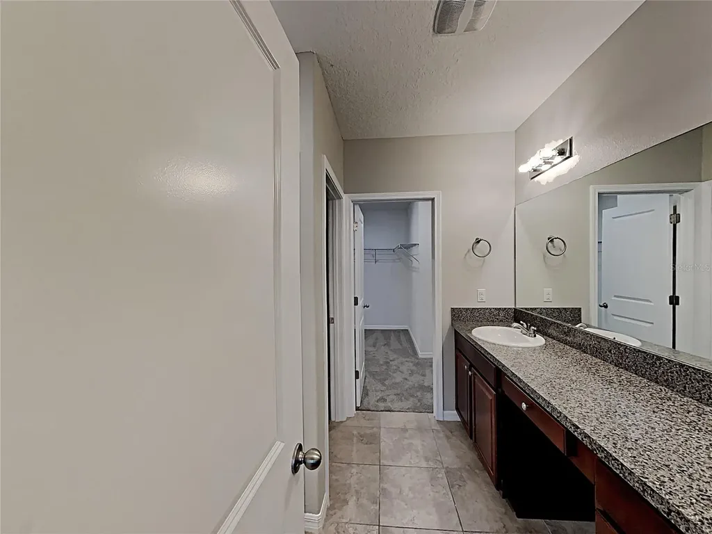 15320 Broad Brush Drive Ruskin FL 33573