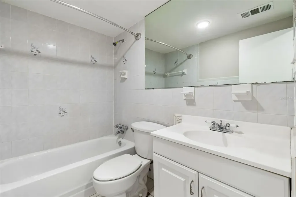6705 Ralston Beach Circle Tampa FL 33614