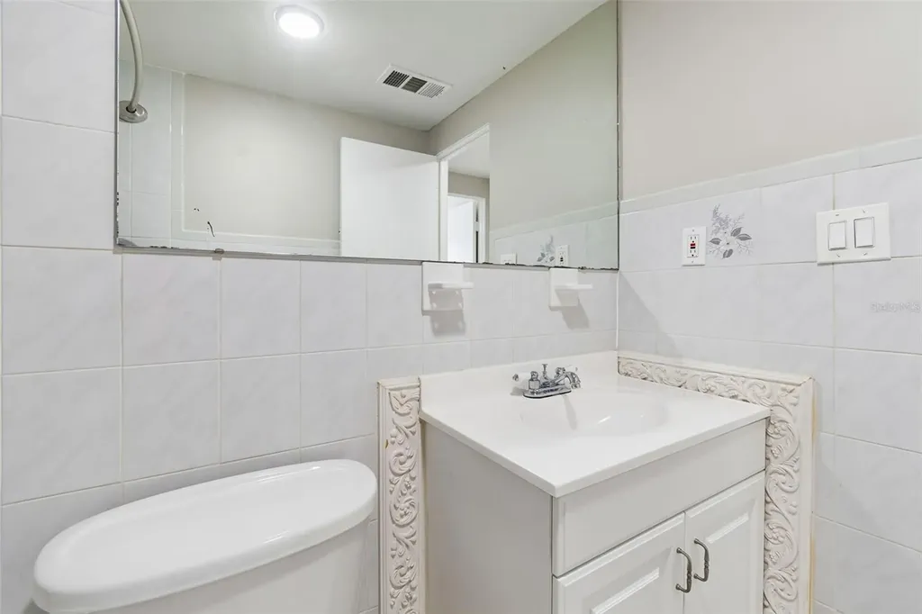 6705 Ralston Beach Circle Tampa FL 33614