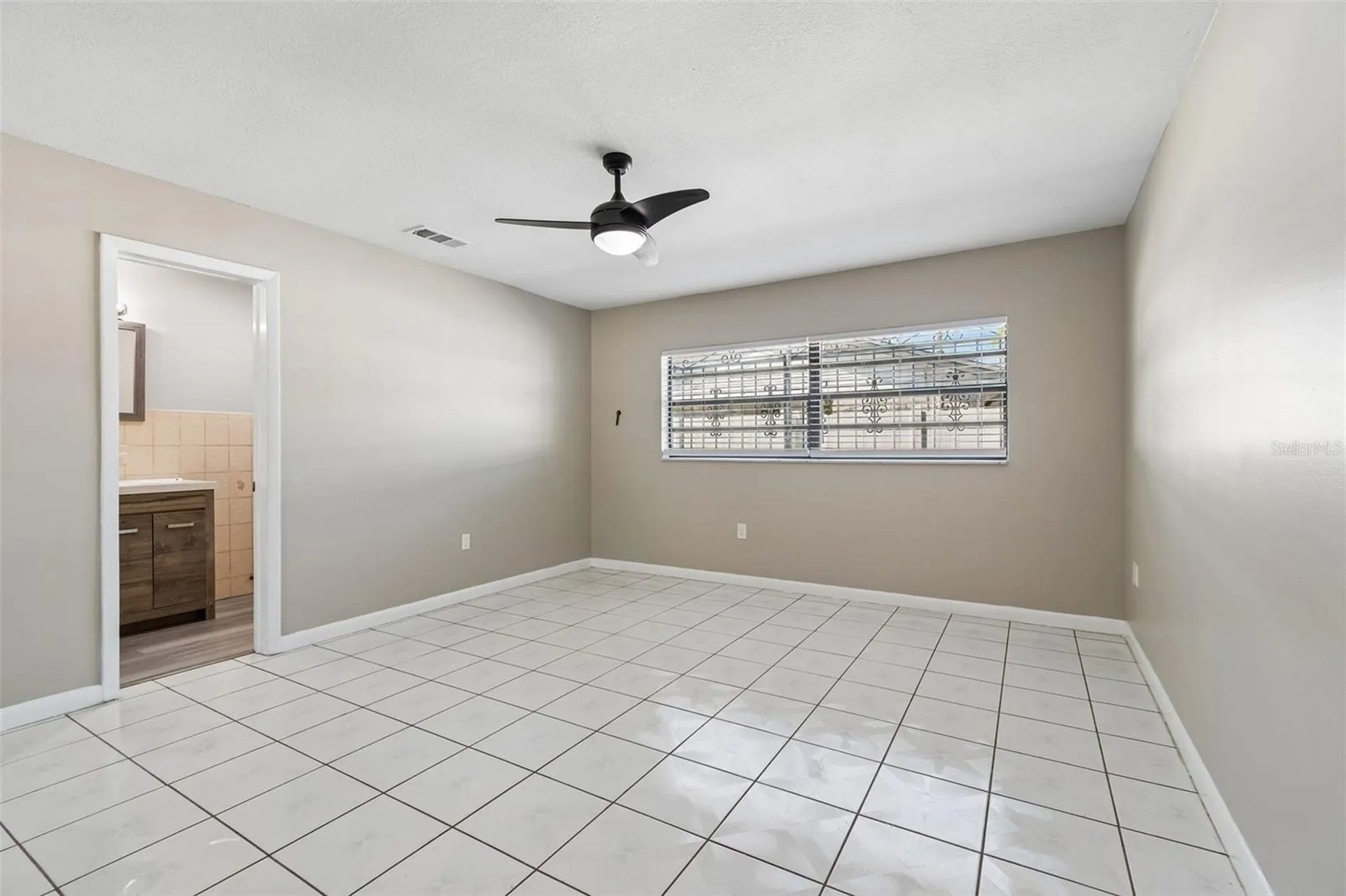 6705 Ralston Beach Circle Tampa FL 33614