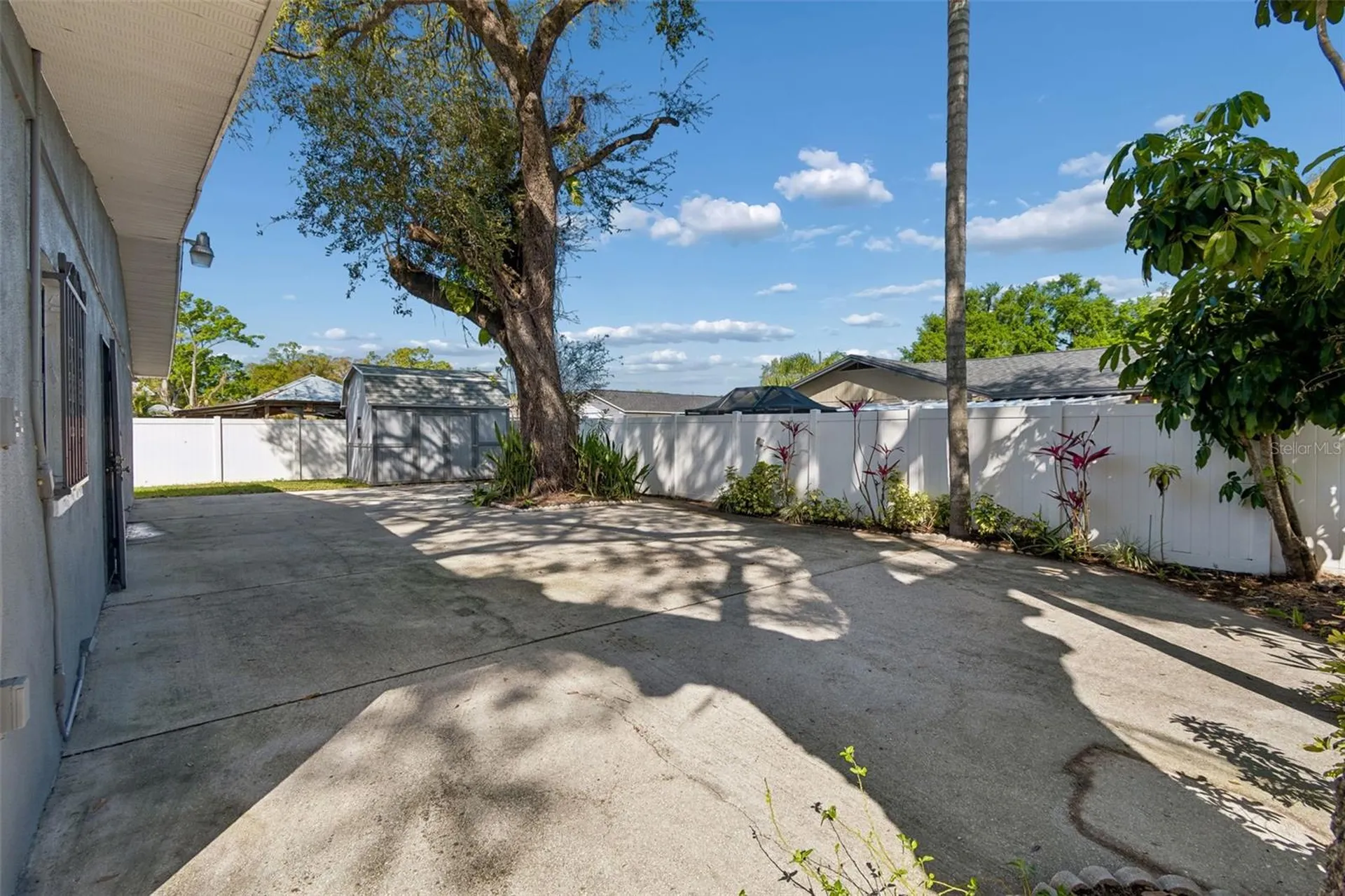 6705 Ralston Beach Circle Tampa FL 33614