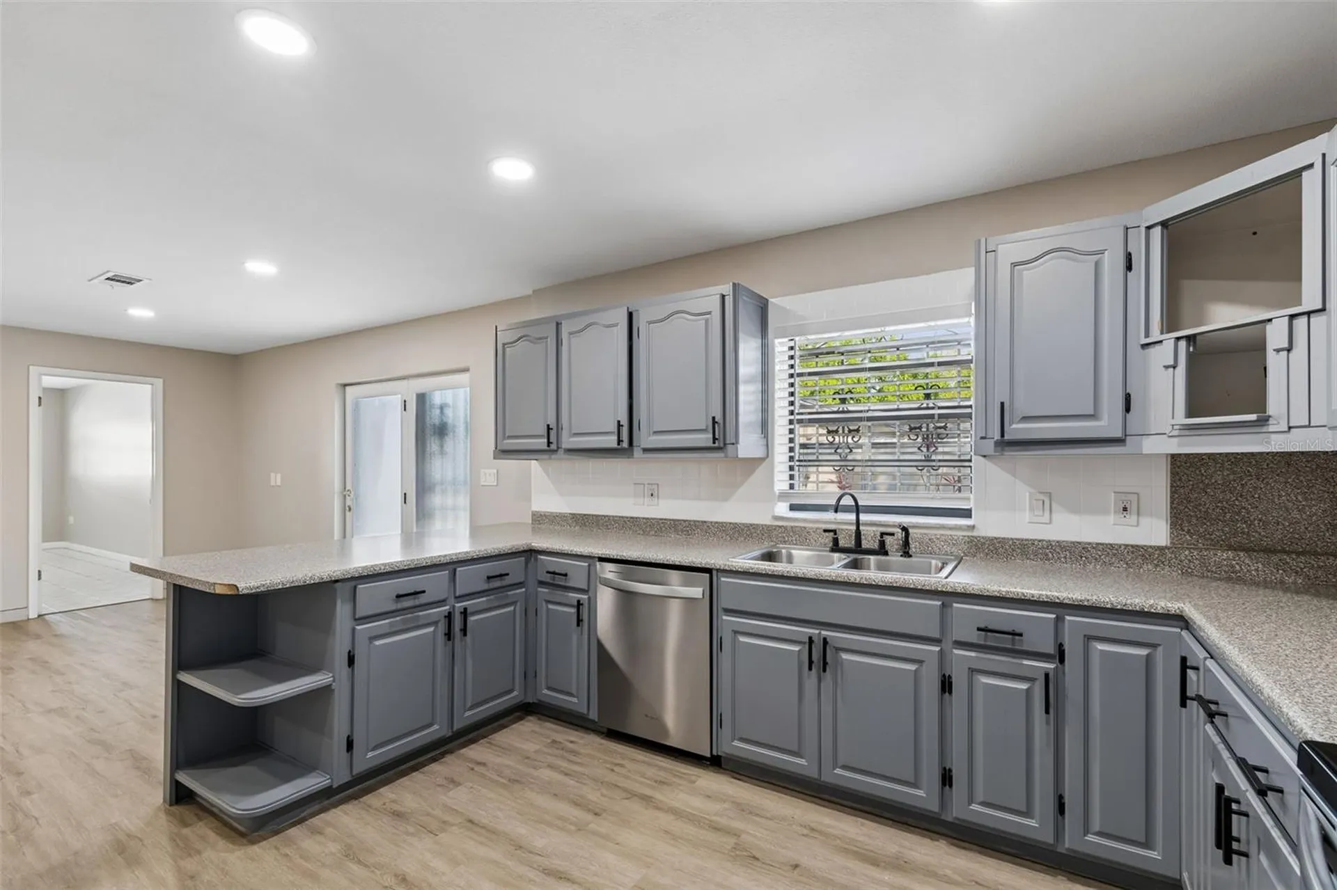 6705 Ralston Beach Circle Tampa FL 33614