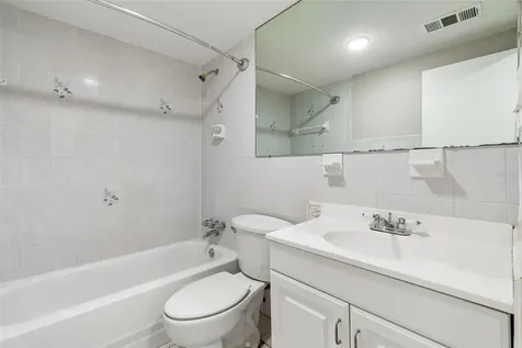 6705 Ralston Beach Circle Tampa FL 33614