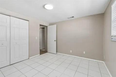6705 Ralston Beach Circle Tampa FL 33614