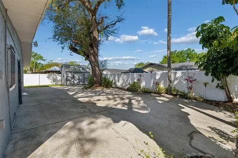 6705 Ralston Beach Circle Tampa FL 33614