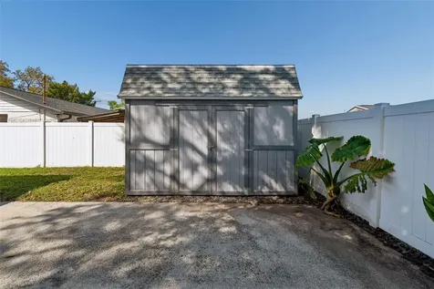 6705 Ralston Beach Circle Tampa FL 33614
