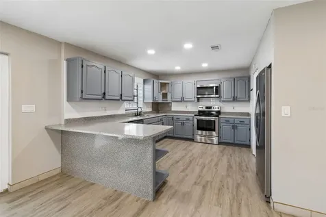 6705 Ralston Beach Circle Tampa FL 33614