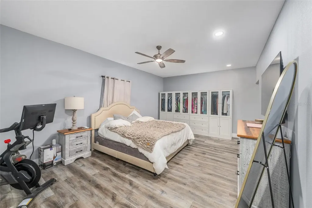 13869 S Highway 475 Summerfield FL 34491