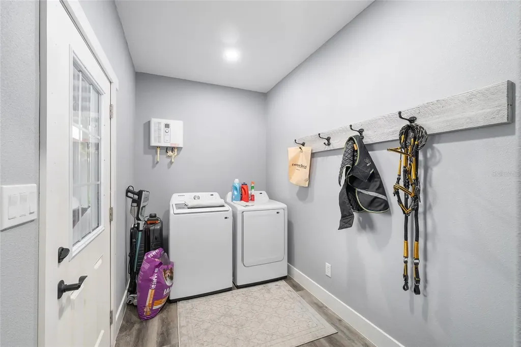 13869 S Highway 475 Summerfield FL 34491