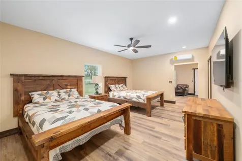 13869 S Highway 475 Summerfield FL 34491