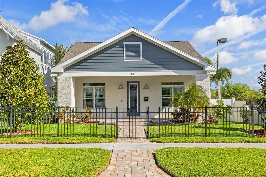 445 29th Avenue N St Petersburg FL 33704