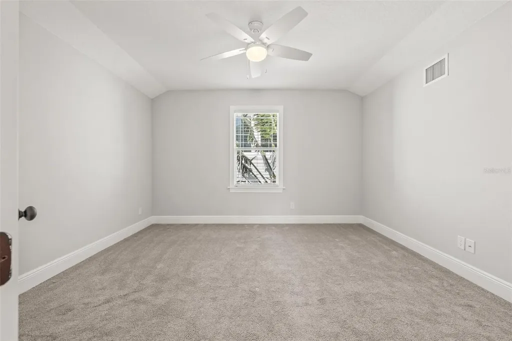 445 29th Avenue N St Petersburg FL 33704