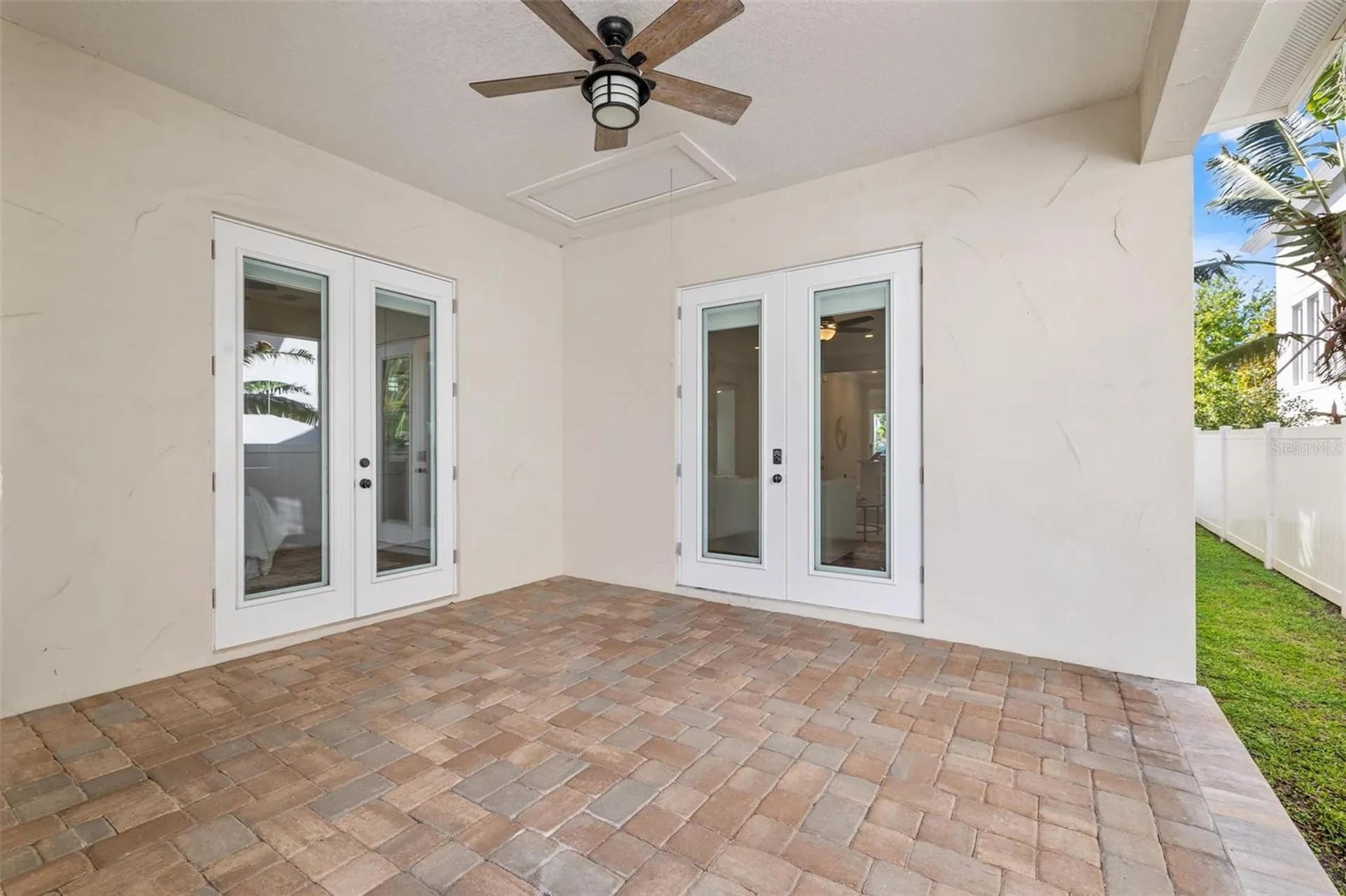445 29th Avenue N St Petersburg FL 33704