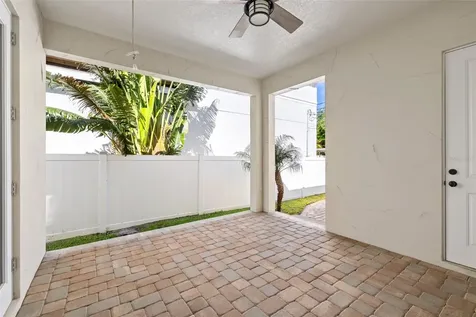 445 29th Avenue N St Petersburg FL 33704