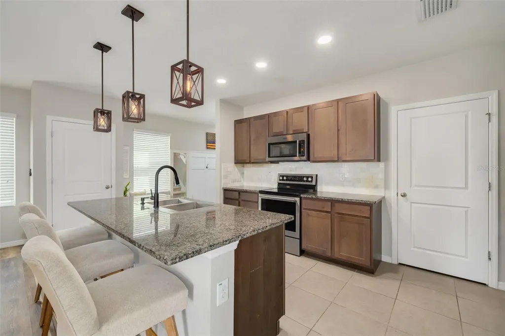 7518 Tuscan Bay Circle Wesley Chapel FL 33545