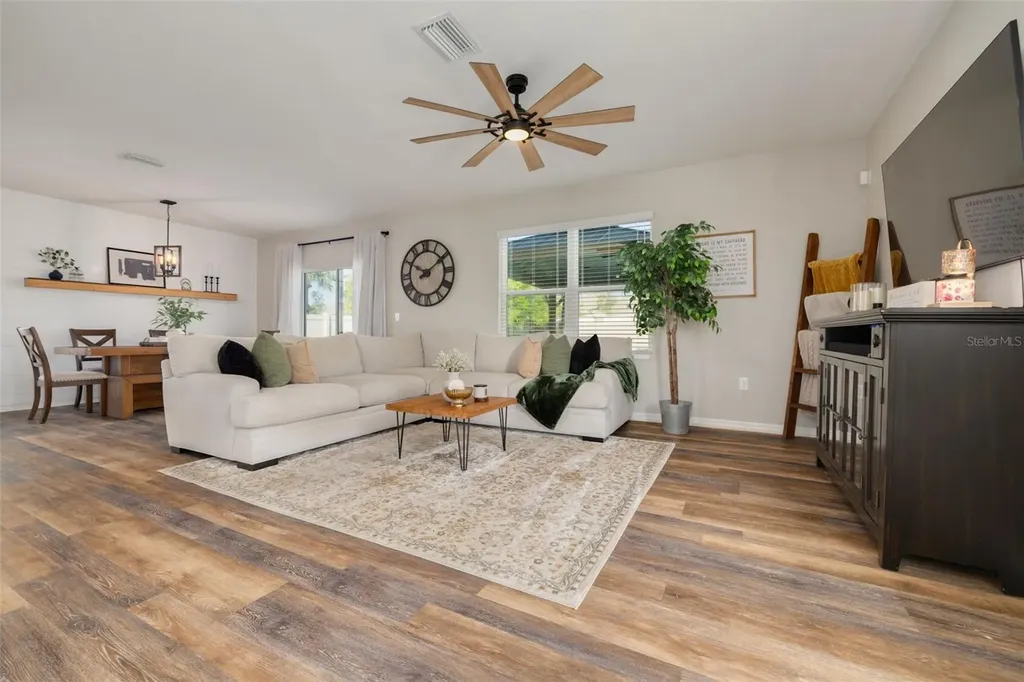 7518 Tuscan Bay Circle Wesley Chapel FL 33545