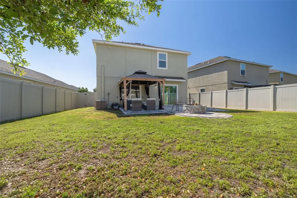 7518 Tuscan Bay Circle Wesley Chapel FL 33545