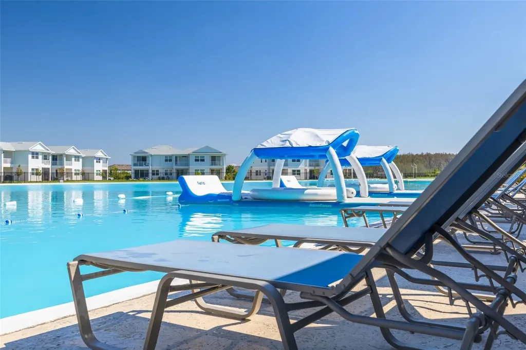 7518 Tuscan Bay Circle Wesley Chapel FL 33545